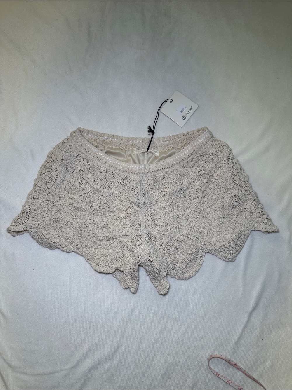 Z Studio Cream Crochet Lace Boho Shorts Size Small